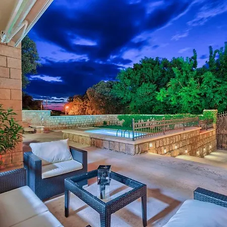 Apartament Stunning With Private Pool In